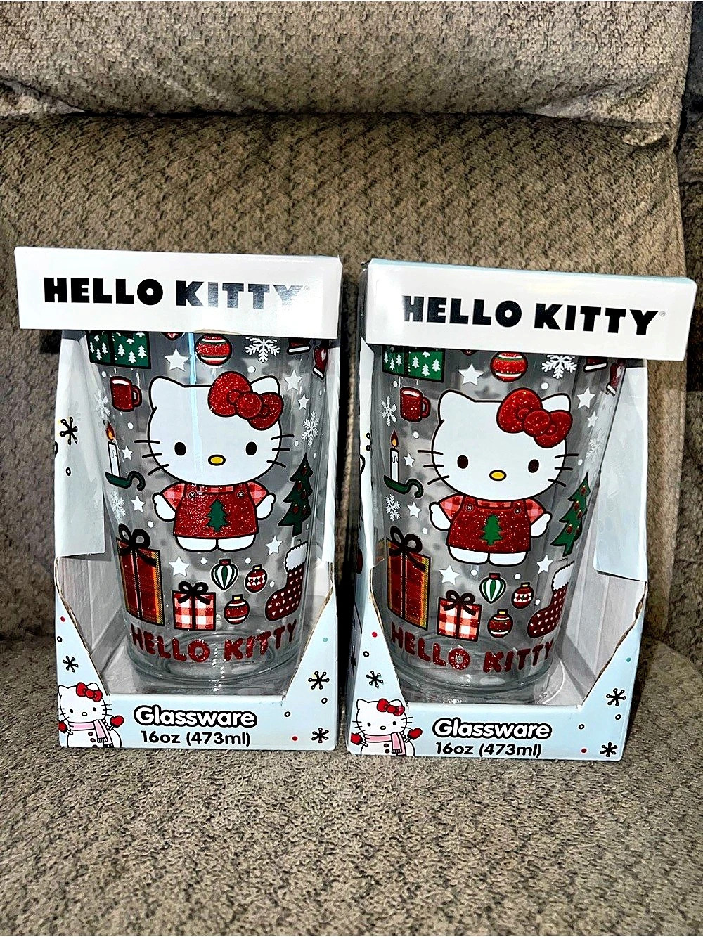 Hello Kitty Glassware Set of 2 Red & White NWT